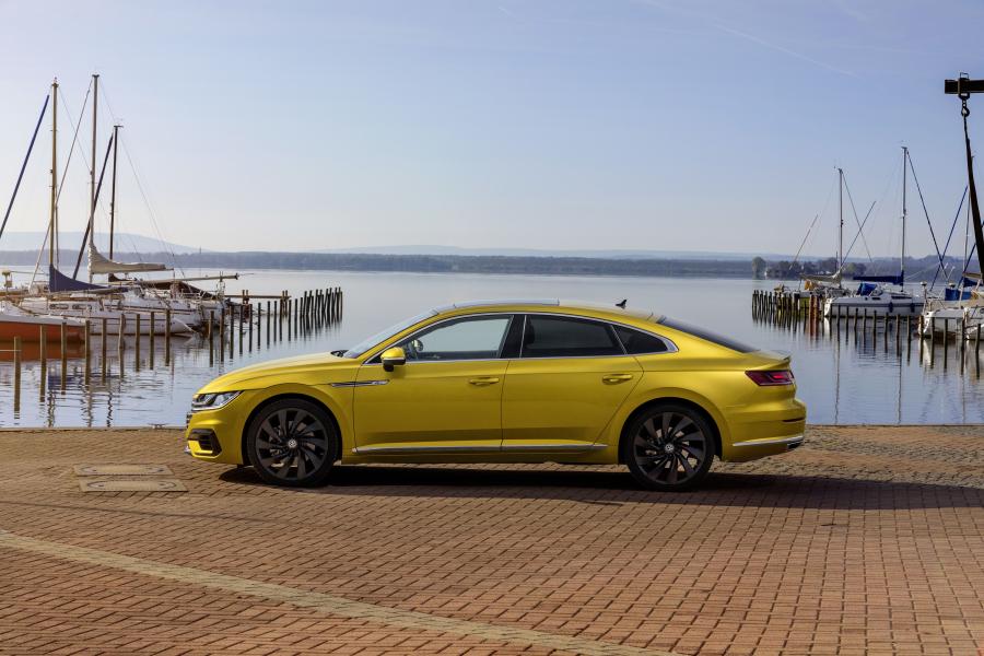  Volkswagen Arteon R-Line 2017 года  (WW) (фото 37 из 70)